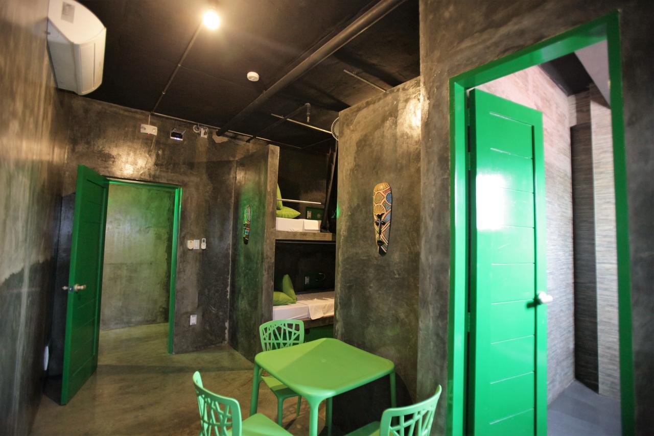 W Hostel Boracay Боракай Экстерьер фото